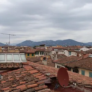 San Zanobi Nest In Florence
