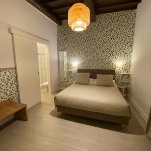 Otel Nella, Floransa