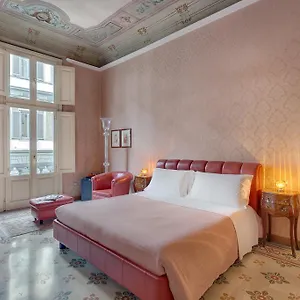 Bed & Breakfast Cavour10, Florens